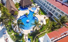 Cancun Bay Resort